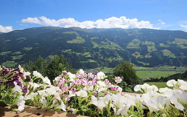 Marina Aschau im Zillertal