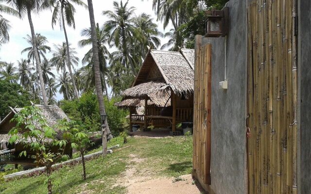 The Earth House