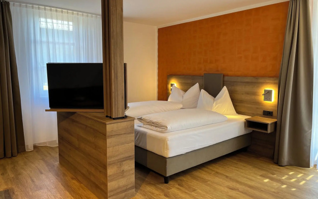WESTSIDE Hotel Garni