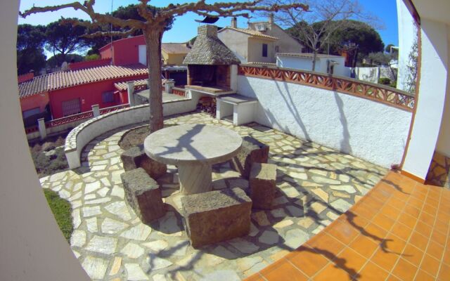 Ribes Apartamento con Jardín