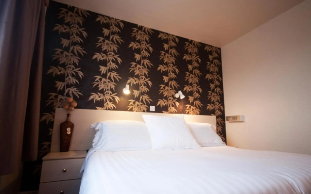 Norfolk Hotel