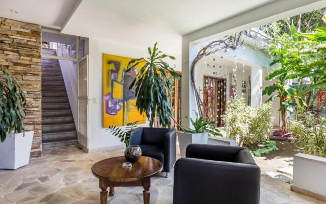 CasaJOMO Art, Food & Music B&B