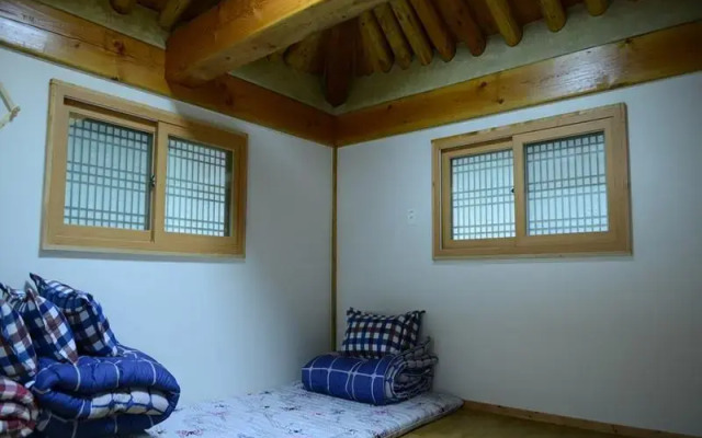 Seonamsan Hanok Pension