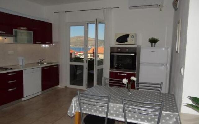 Apartments Mara