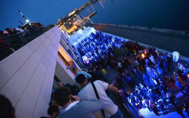 Standing 4(*), 94m, lumineux, calme à Euromed