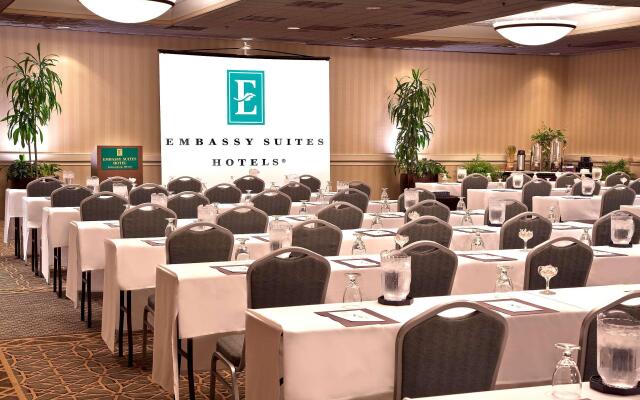 Embassy Suites by Hilton Chicago Schaumburg Woodfield