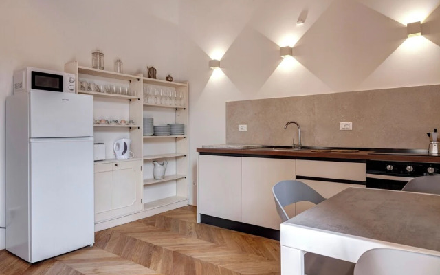 San Gallo Apartment by Mamo Florence