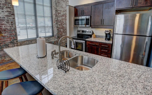 2 Bedroom, Hawthorne Lane