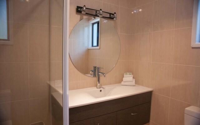 20 Korora Palms - 1 Bedroom Spa Bure