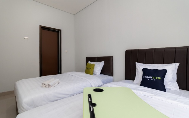 Urbanview Hotel Pasar Baru Jakarta by RedDoorz – Guest Rooms – Jakarta