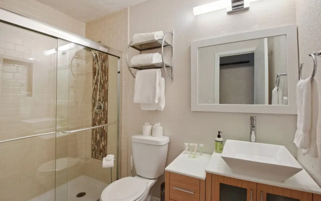 Kings Run Retreat Patio