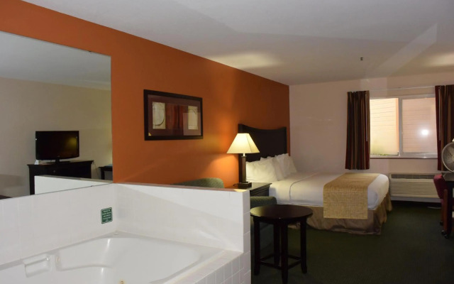 Travelodge Suites by Wyndham Newberg