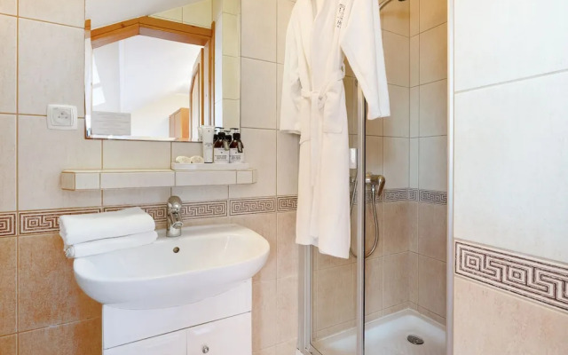 Villa Hoff Wellness & SPA Hotel