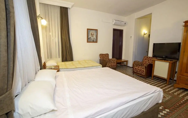 Anti̇k Beyazit Hotel