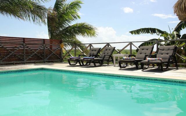 Cozy Holiday Villa at the Damasco Resort Near Jan Thiel on Curacao