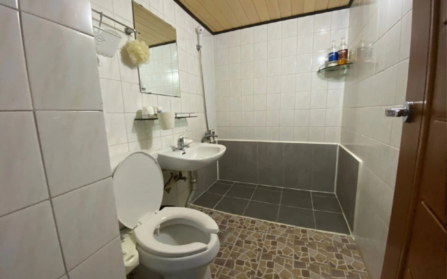 Gudeok Guest House - Hostel