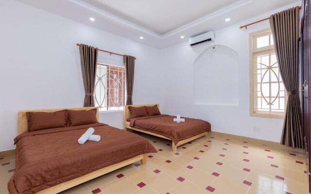 Ruby Villa F1