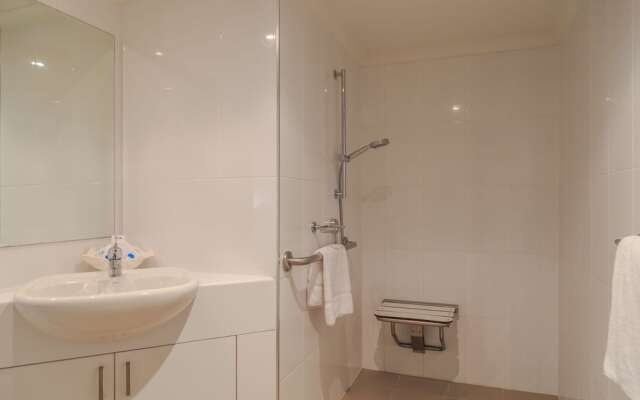 Macrossan House Boutique Holiday Apartments