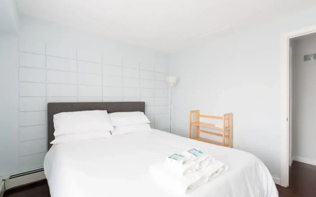Harvard Square Apartments by Next Star