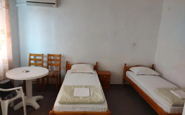 Zlatevi Guest House