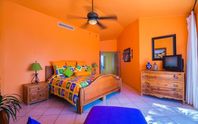 4BR 4BA 1 Mile from Beach&Downtown, Villa Ladrillo