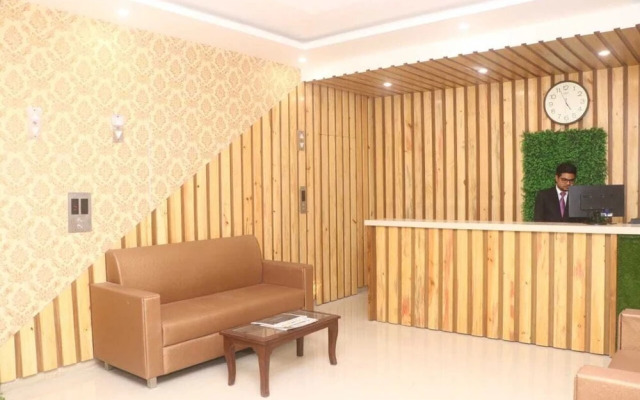 Hotel Grand 81