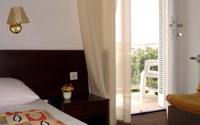 Omisalj Hotel Adriatic