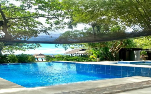 The Henry Resort Taramindu Laiya