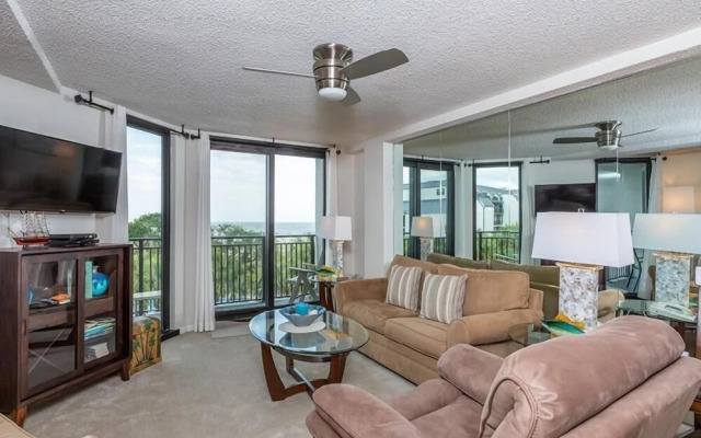 Shipwatch 308b by Wild Dunes, Oceanfront Condo With Resort Amenity Access