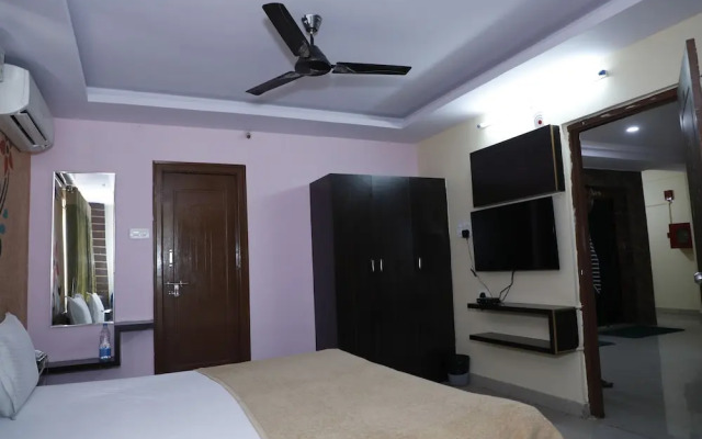Maruthi Residency Inn