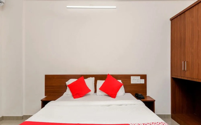 Samruddhi Lodge By OYO Rooms