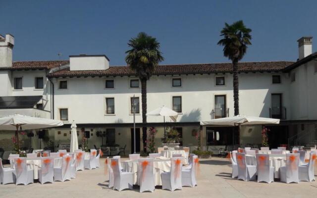 Hotel In Sylvis