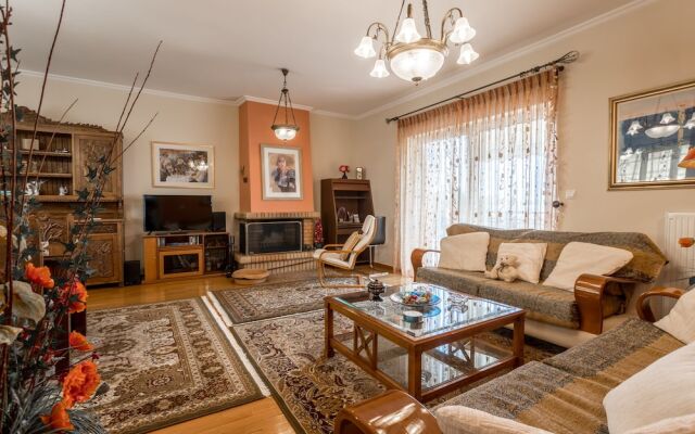 Elegant And Comfortable 4th Floor
