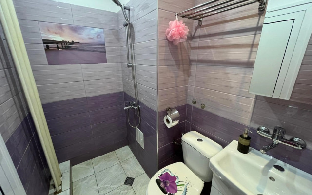 Lovely City Center 1BD, 1BT Apartment