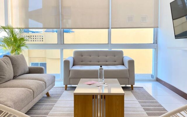 w Incredible 3BR in La Boquilla