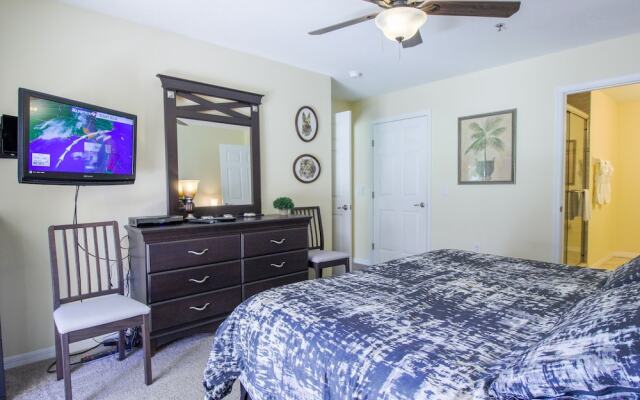 Minium At Lakeside Golf & Cc - Unit 104 3 Bedroom Apts by RedAwning