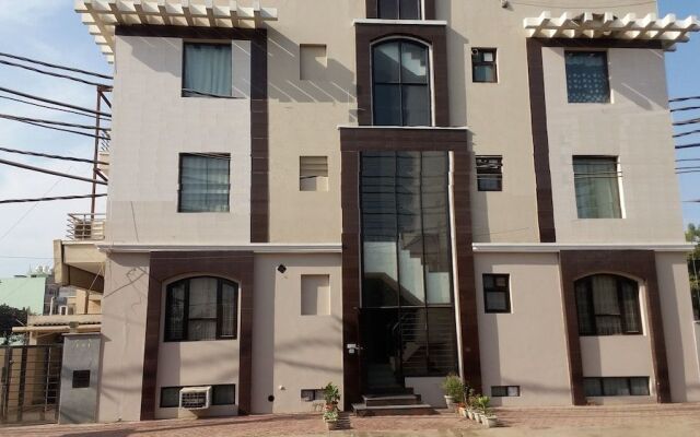 Maxfort Service Apartment