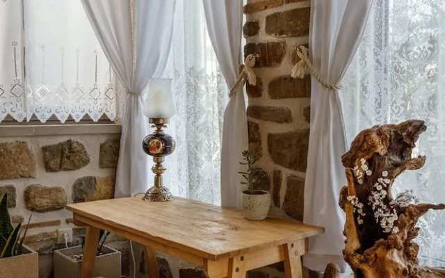 Lithos Messolongi Paradise - A Luxurious Retreat