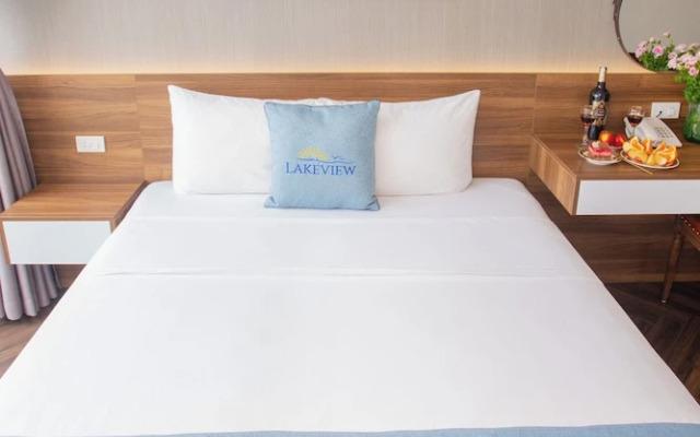 Lake View Hotel