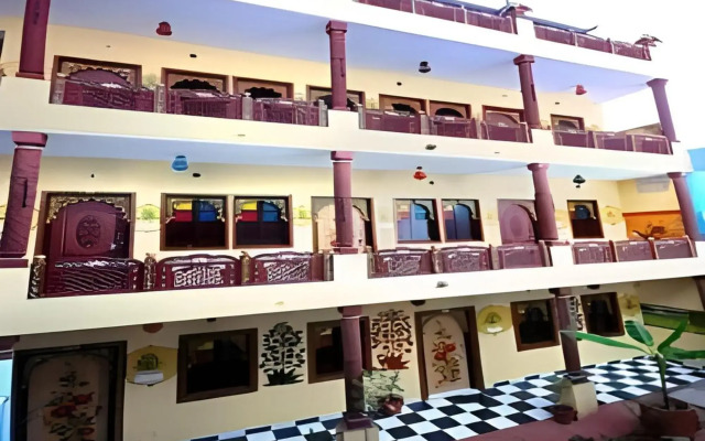 Sarvar Guest House