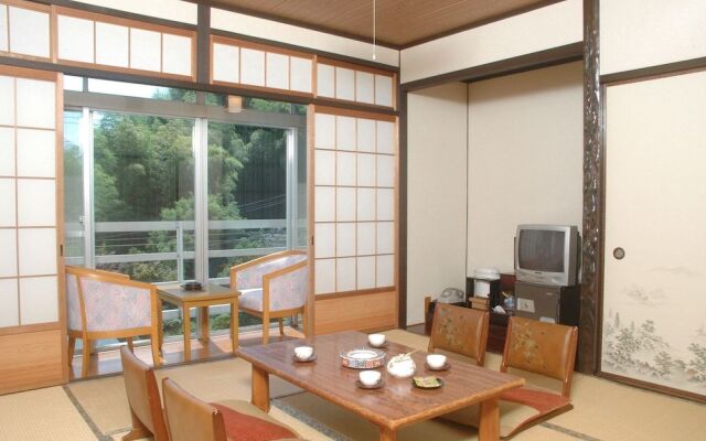 Mado Onsen Ryofuso