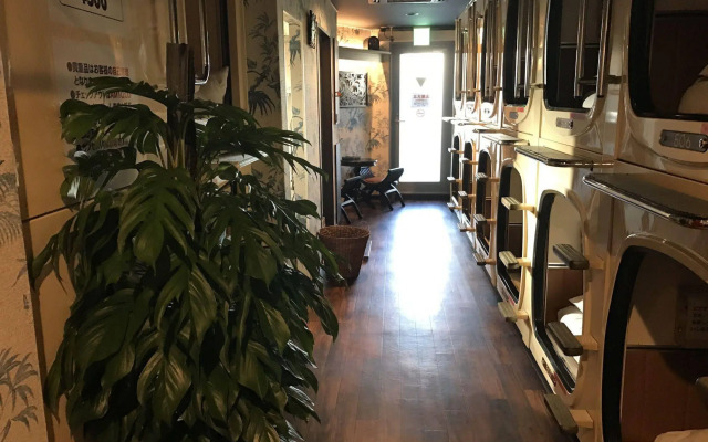 Capsule Inn Shimbashi - Men Only