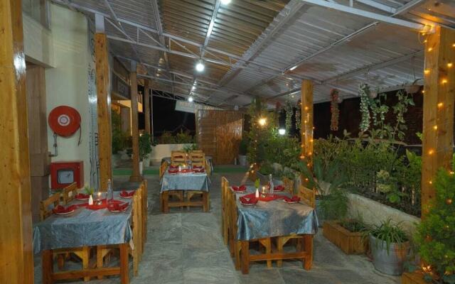Valley View Hotel & Restaurant