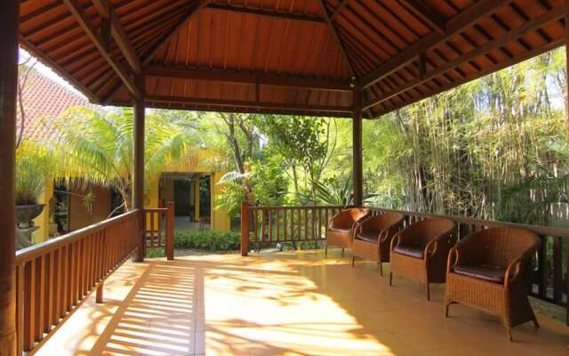 Narita Classic Hotel Surabaya