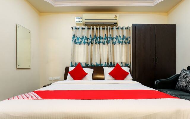 OYO 12856 Beach City