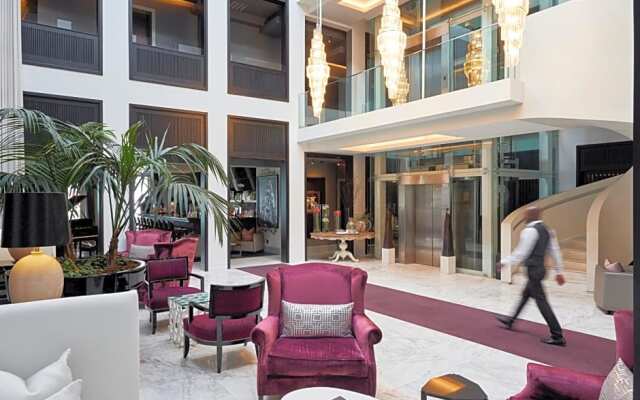 Queen Victoria Hotel & Manor House by NEWMARK