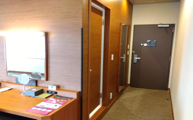 Oriental Suites Airport Osaka Rinku
