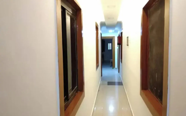 Goroomgo New Ashiyana Palace Varanasi
