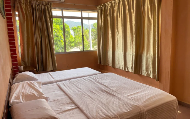 OYO 91284 White House Hotel Kluang – Guest Rooms – Kluang