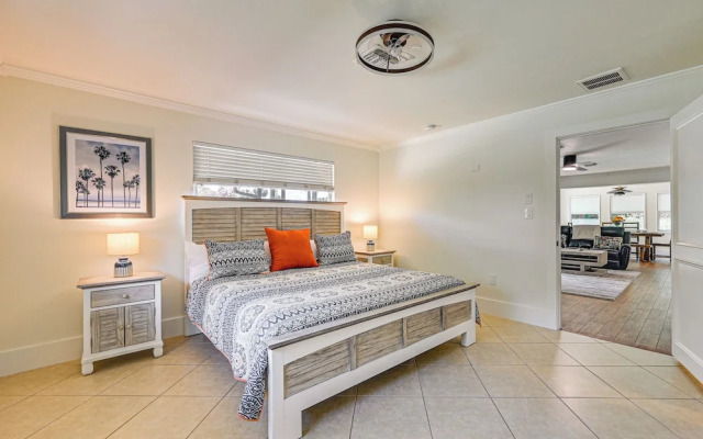 Bonita Springs Riverfront Retreat w/ Lanai